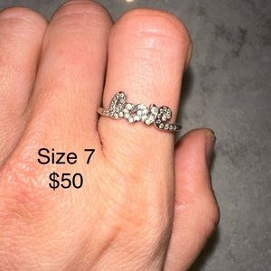 Pandora love ring